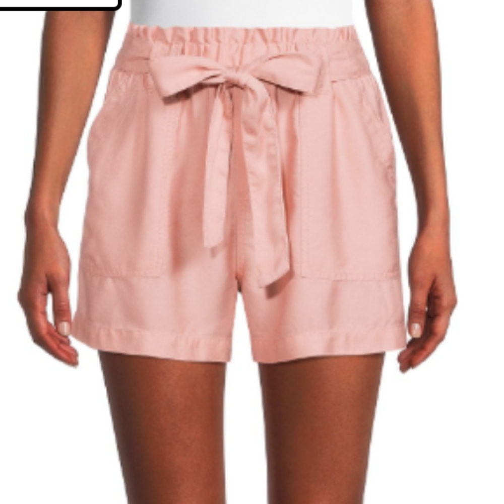 Time and Tru Women'sBelted Utility Shorts We have two Sizes XL(16-18) XXL(20)